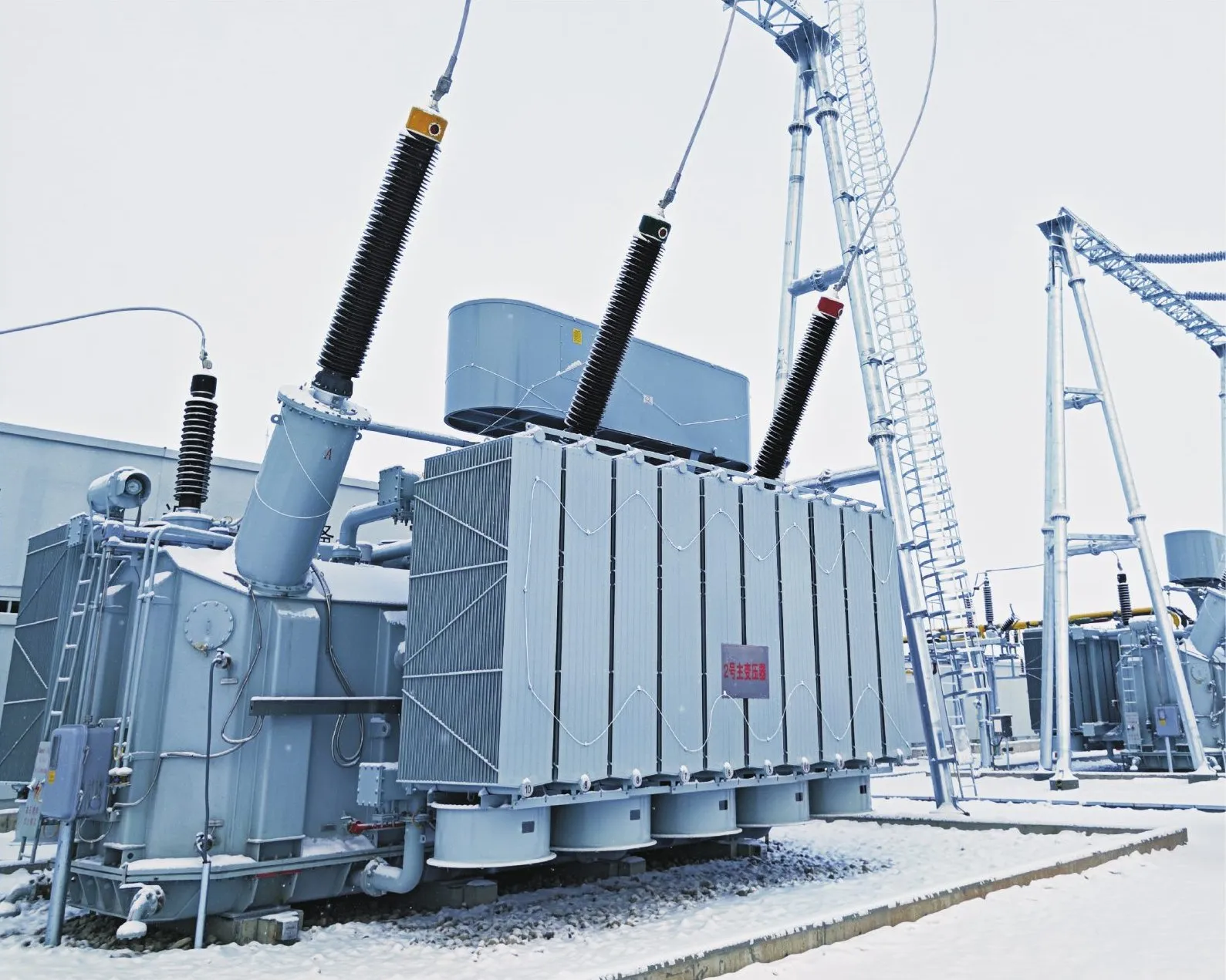 Tianyu 220 kV power transformer in service at an outdoor substation